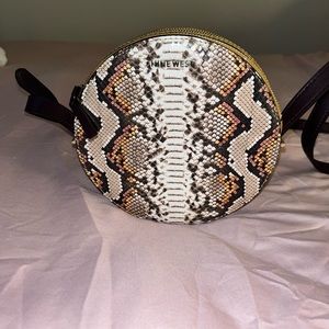 Nine West Crossbody (round)